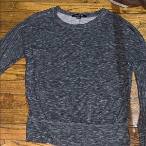 Long sleeve grey tee